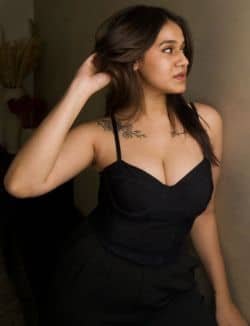 Pinky 22 year Sexy Escort in Gurgaon 