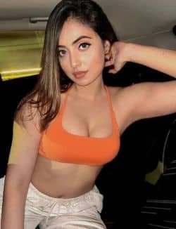 Sanju 28 year sexy call girl in Gurgaon 