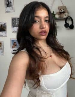 Sunita 24 year Call Girls service in Gurgaon 